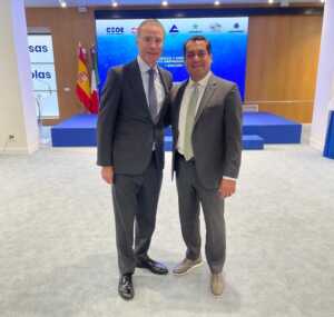 Madrid, Esp.- El ex presidente de la Cámara de Diputados, Sergio Gutiérrez Luna, con Eduardo Ferrer MacGregor, juez de la Corte Interamericana de Derechos Humanos.